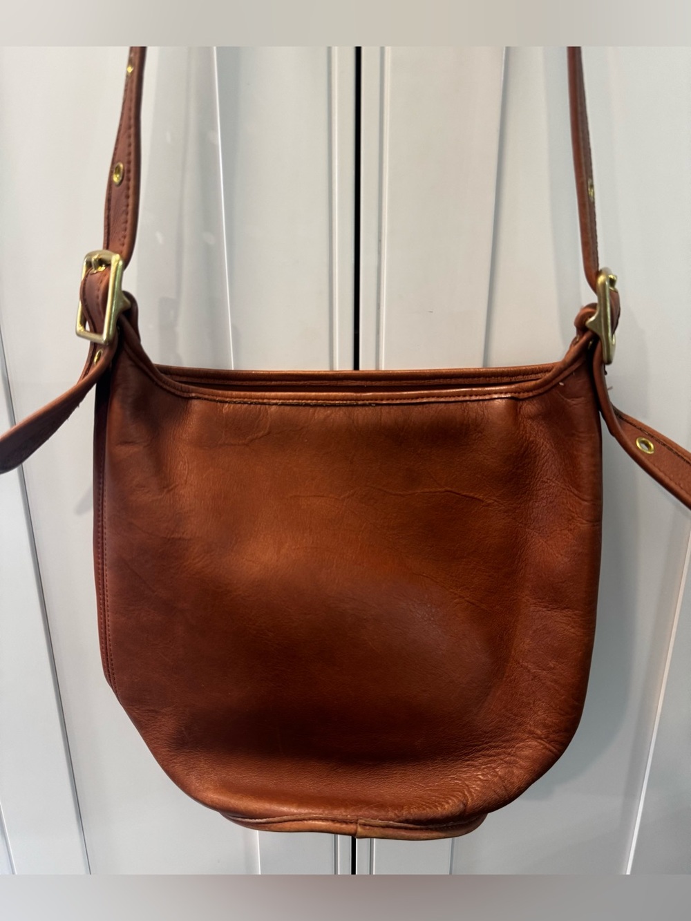 Vintage Coach Helen's Legacy 9953 Bucket Bag Brown Leather Adjustable Made USA